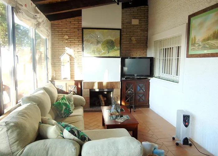 4 Bedrooms House With Enclosed Garden And Wifi At Sanlucar La Mayor