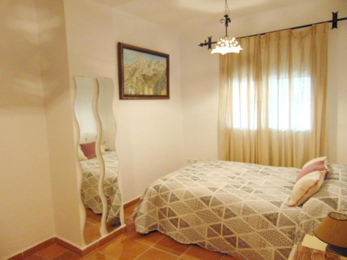 4 Bedrooms House With Enclosed Garden And Wifi At Sanlucar La Mayor *