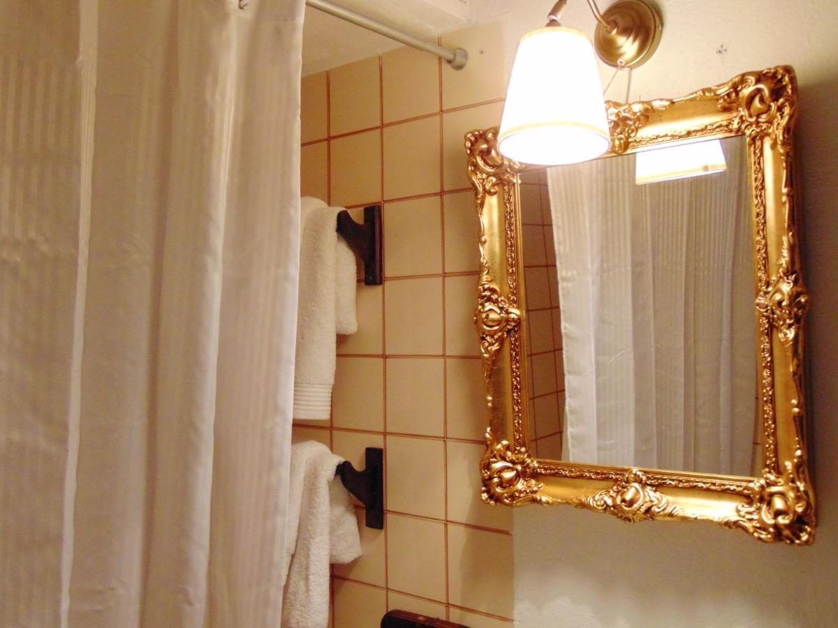 4 Bedrooms House With Enclosed Garden And Wifi At Sanlucar La Mayor Sevilla