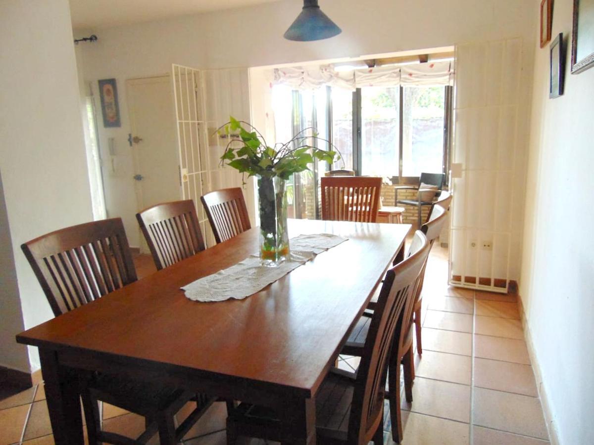 4 Bedrooms House With Enclosed Garden And Wifi At Sanlucar La Mayor Сasa de vacaciones Sevilla