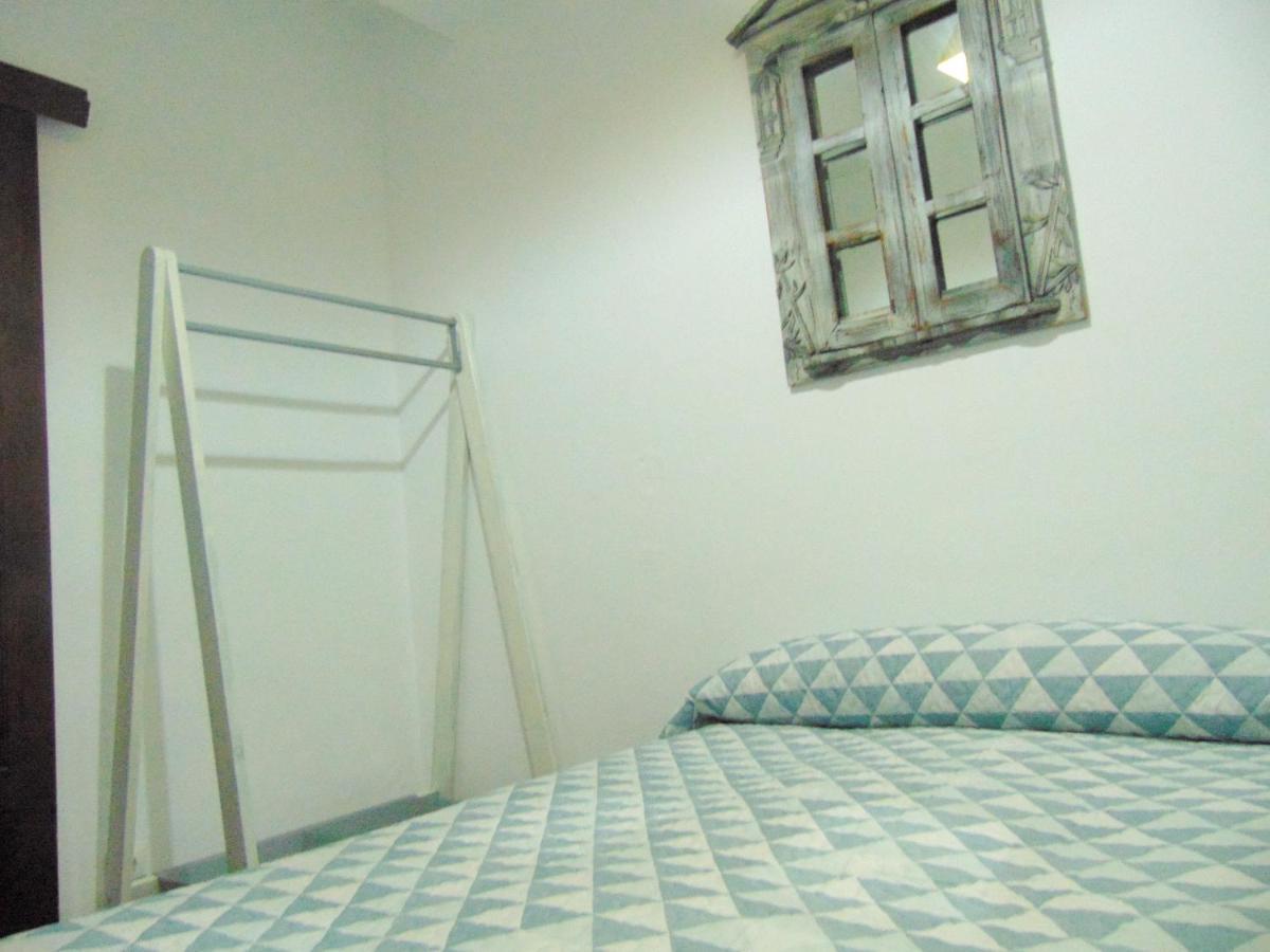 Сasa de vacaciones 4 Bedrooms House With Enclosed Garden And Wifi At Sanlucar La Mayor Sevilla